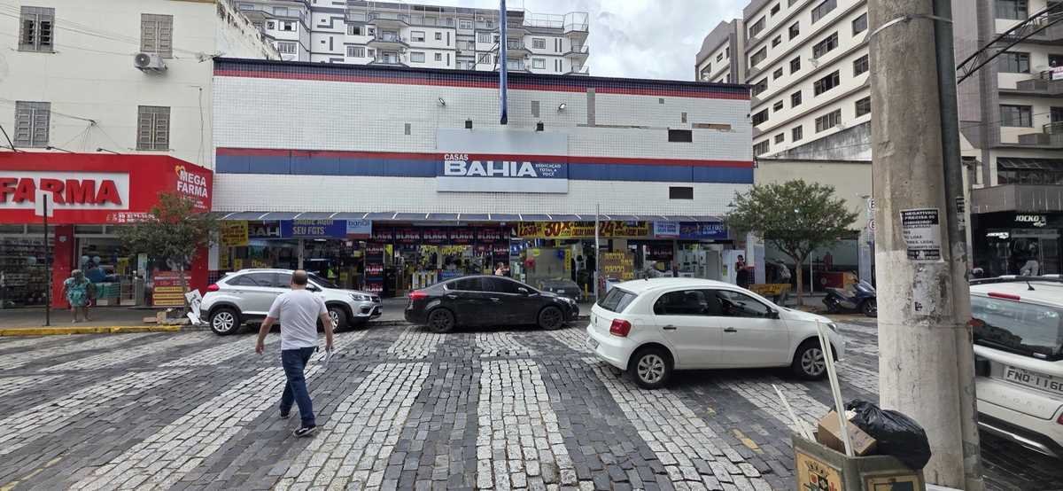 Fachada de loja da Casas Bahia. Foto: ZeroTwoAndHiroWW2/Wikimedia Commons, CC BY-SA 4.0