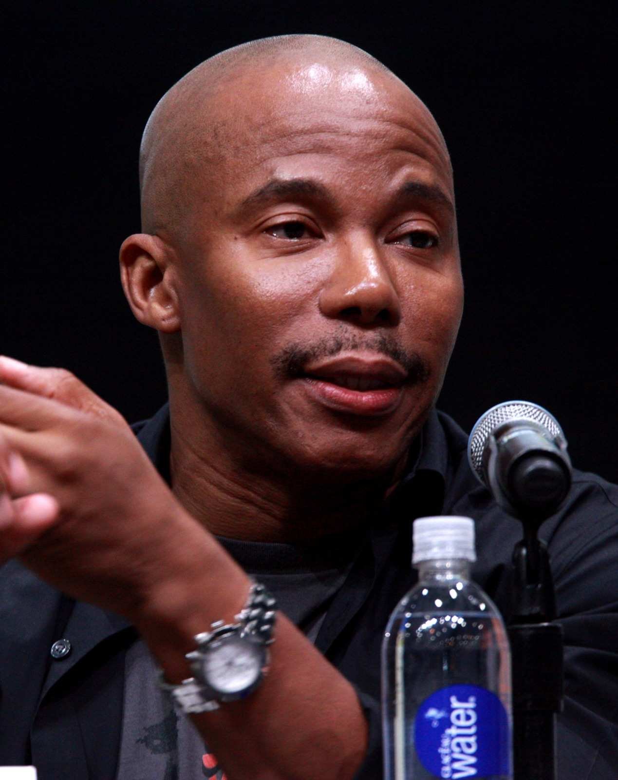 O ator Erik King, que deu vida a James Doakes na série Dexter, em evento público (Foto: Gage Skidmore/Wikimedia Commons, CC BY-SA 3.0)