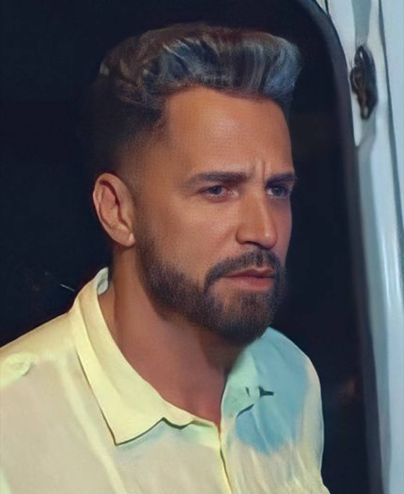 Latino, cantor