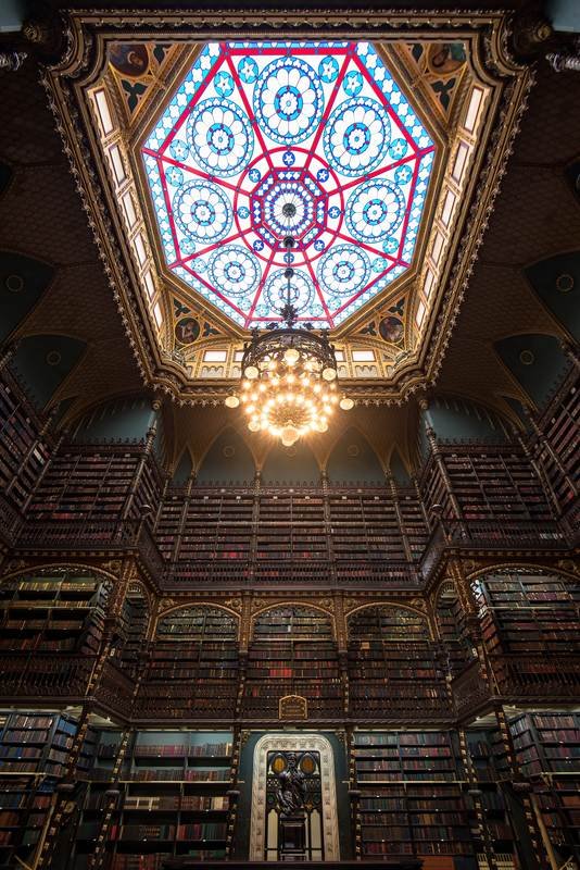 Salão principal do Real Gabinete Português de Leitura, Rio de Janeiro (Foto: Donatas Dabravolskas/Wikimedia Commons, CC BY-SA 4.0)